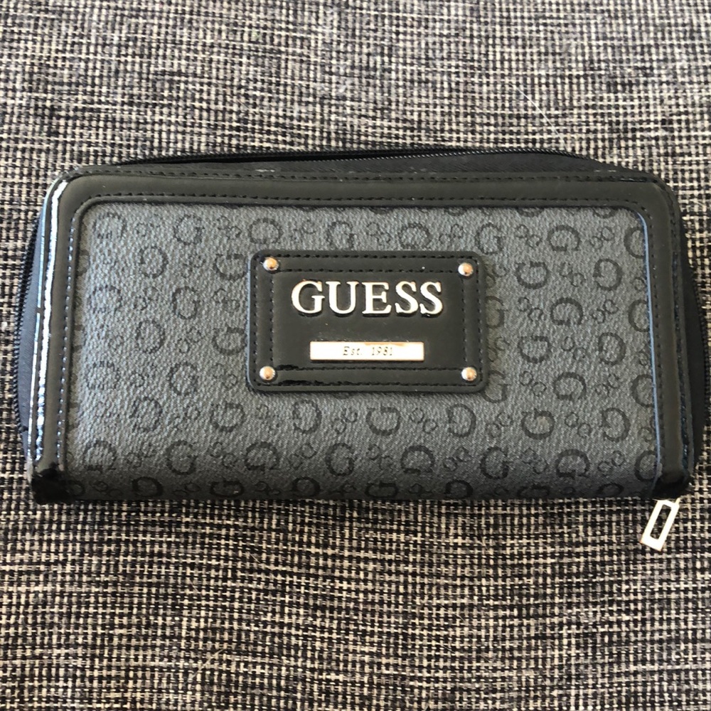 Guess Wallet